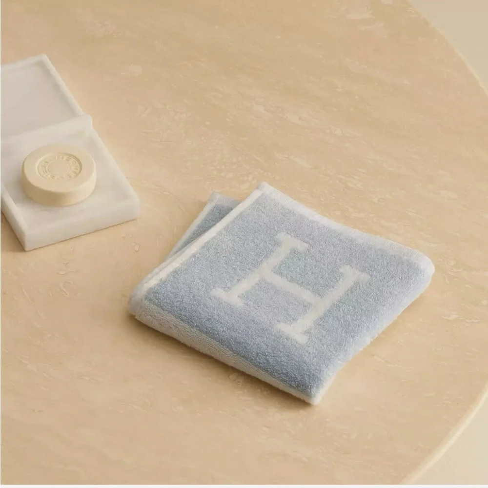 Authentic HERMES Glacier Bleu Avalon Cotton Wash Cloth